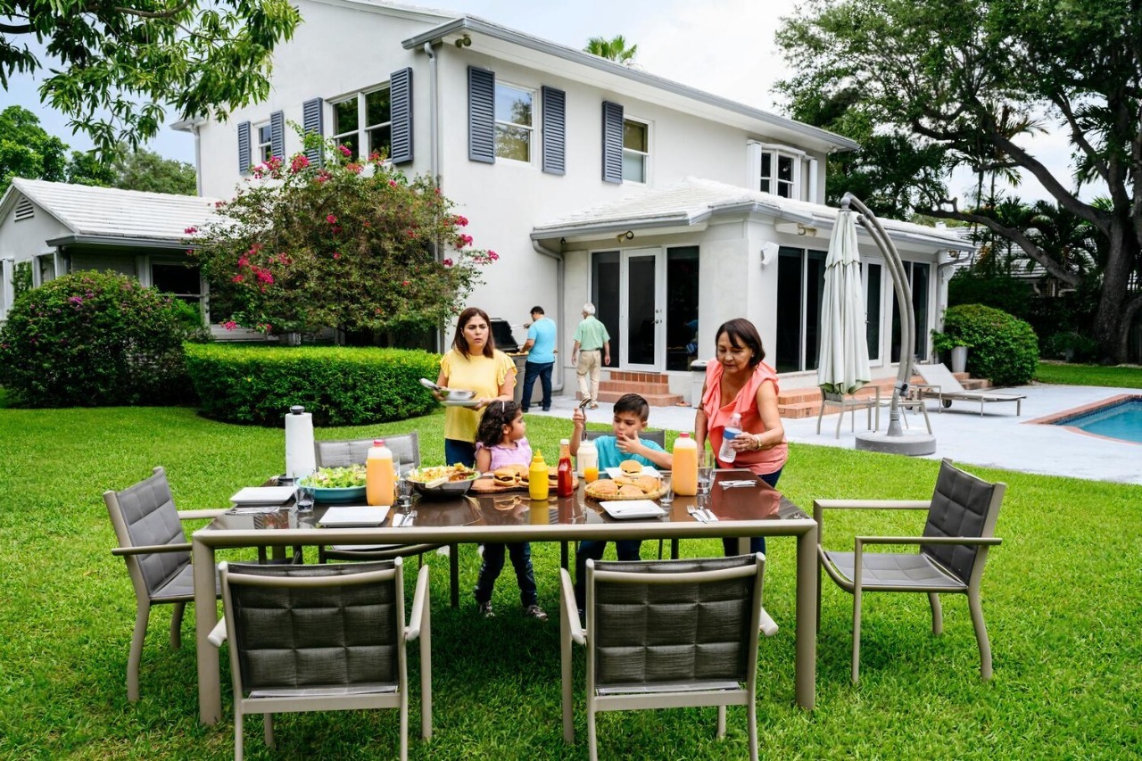 Houses for Comfortable Family Living